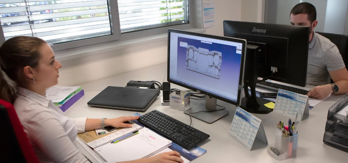 Simulation sur ordinateur de pièces techniques en mousses techniques