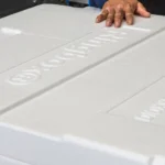 Caisse grand format en PSE blanche Ringbox