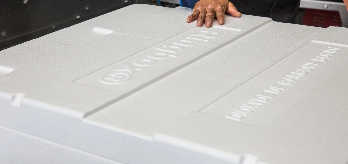 Caisse grand format en PSE blanche Ringbox