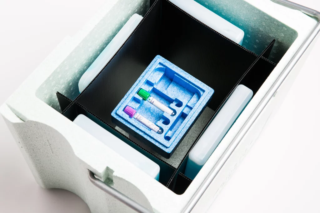 Temperature-controlled cosmetics logistics: 15-25°C, lightweight packaging, zero breakage